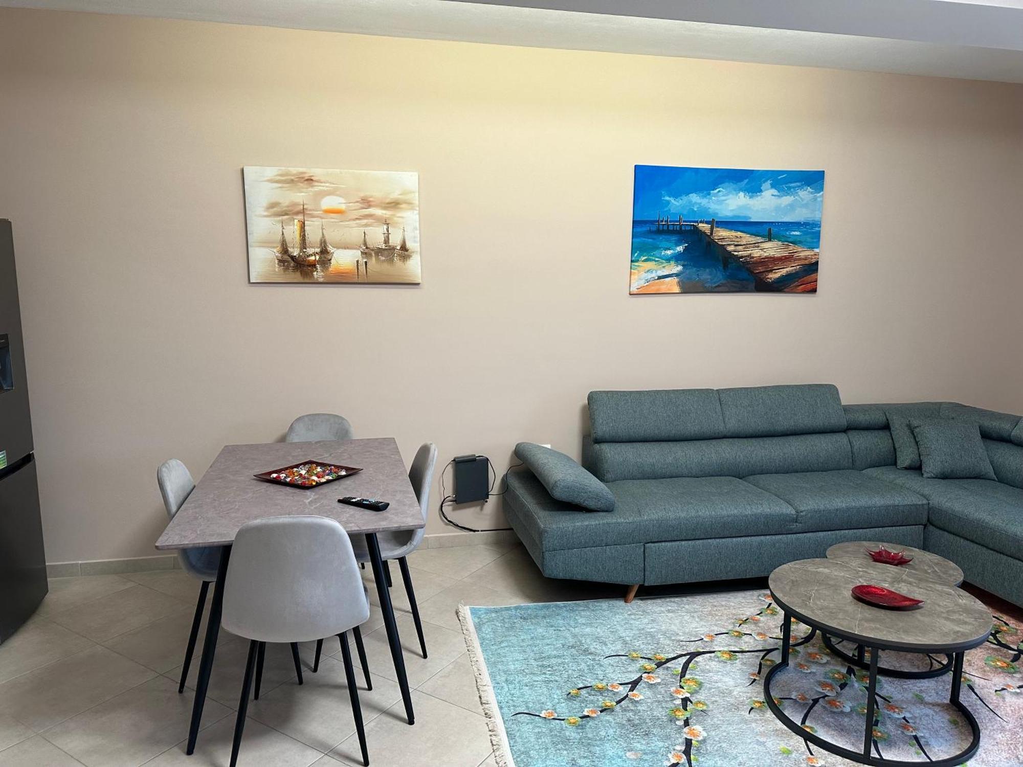 Cozy And Modern 1br With Full Kitchen Tirana